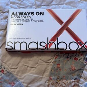 Smashbox Mood Board Eyeshadow Palette - Fiery Vibes